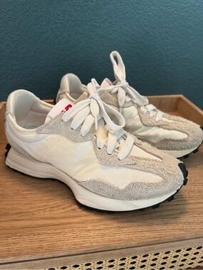 327 New Balance Women's Cream White Athletic Sneakers